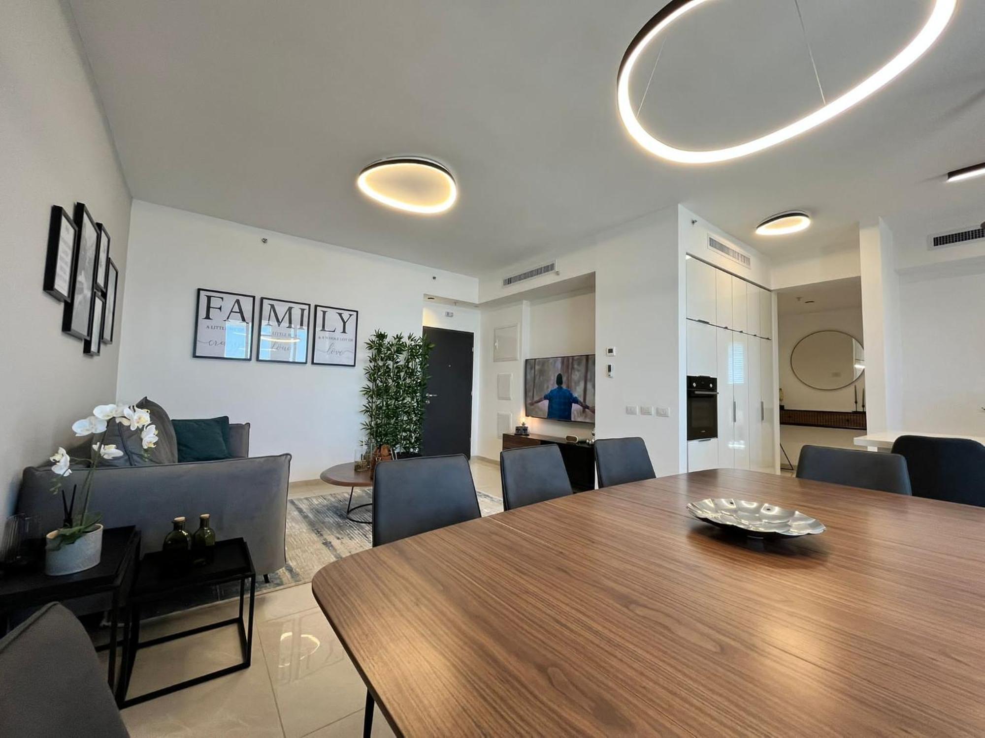 New Luxuries 3 Bedroom Apartment In J Tower Jerusalem Exterior photo